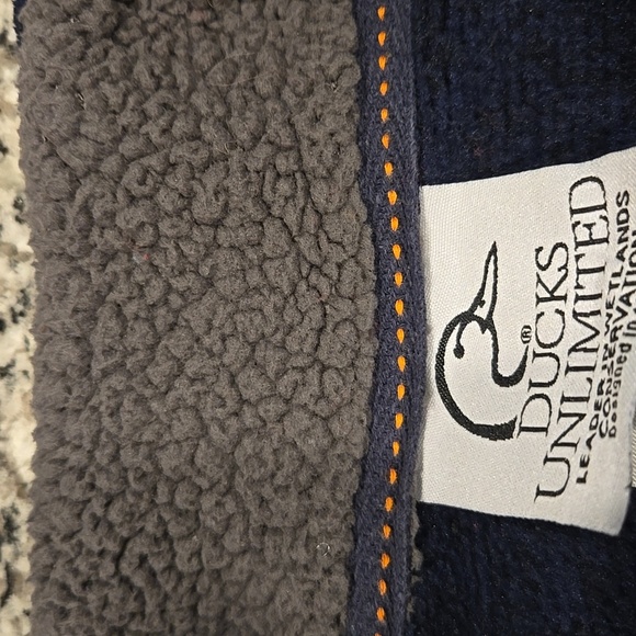DUCKS UNLIMITED FLEECE 1/4 ZIP SHERPA COLLAR PULLOVER. BLUE. SIZE X-LARGE. - Picture 9 of 11